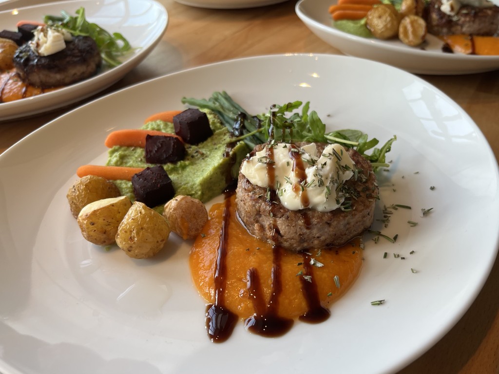 02 022 IMG 3103 2 (Custom)